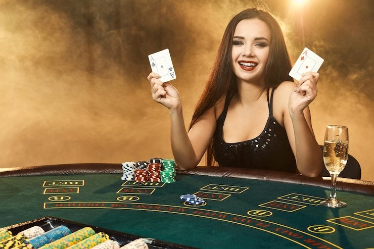 66 togel app showing live-dealer blackjack table, sportsbook Liga 1 odds, and cashback notification on mobile screen